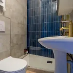 Flat with separate bedroom - Paris Concorde Elysée Madeleine Opéra