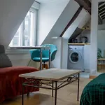 Flat with separate bedroom - Paris Concorde Elysée Madeleine Opéra